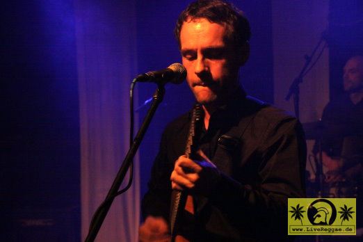 The Loveboats (D) Skanin-Round The X-Mas Tree - Kassablanca, Jena 26. Dezember 2011 (8).JPG